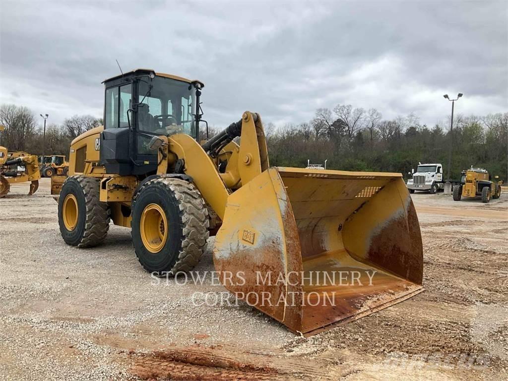 CAT 930M Utovarivači na točkove