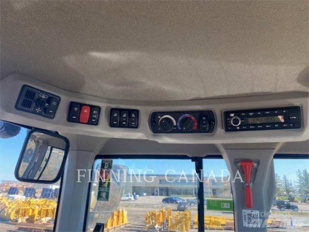 CAT 930M Utovarivači na točkove