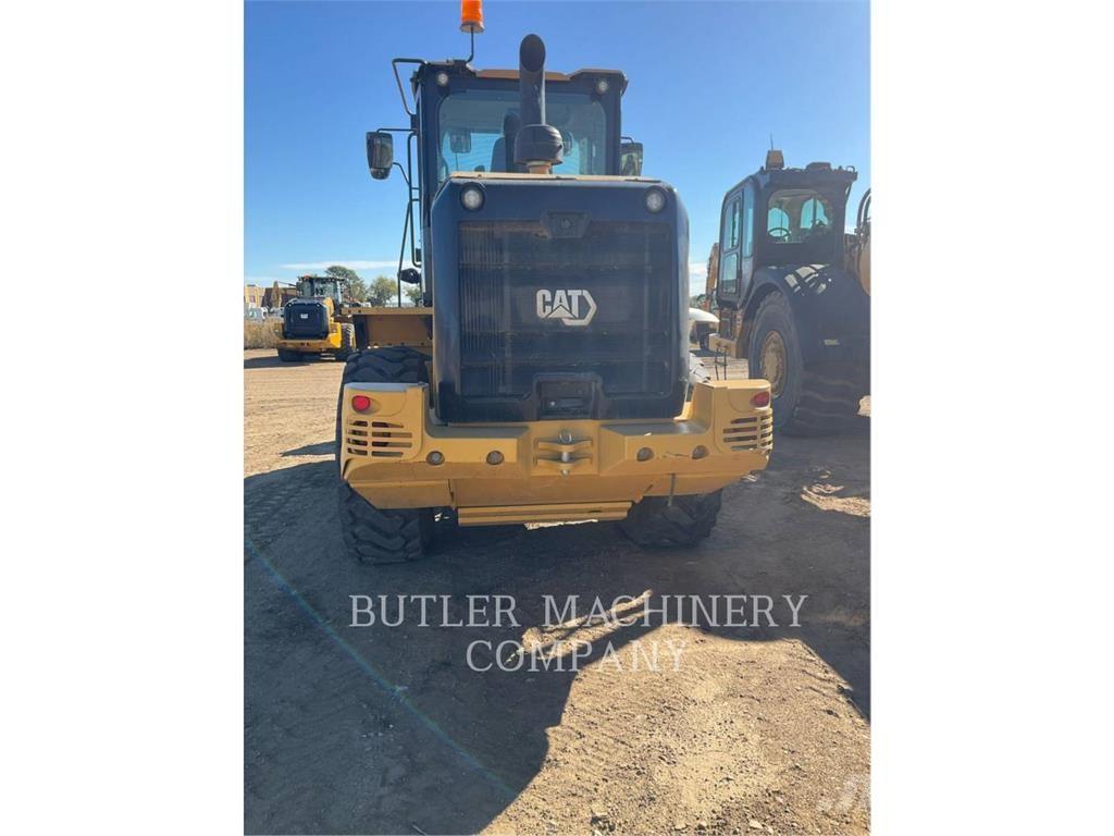 CAT 930M Utovarivači na točkove