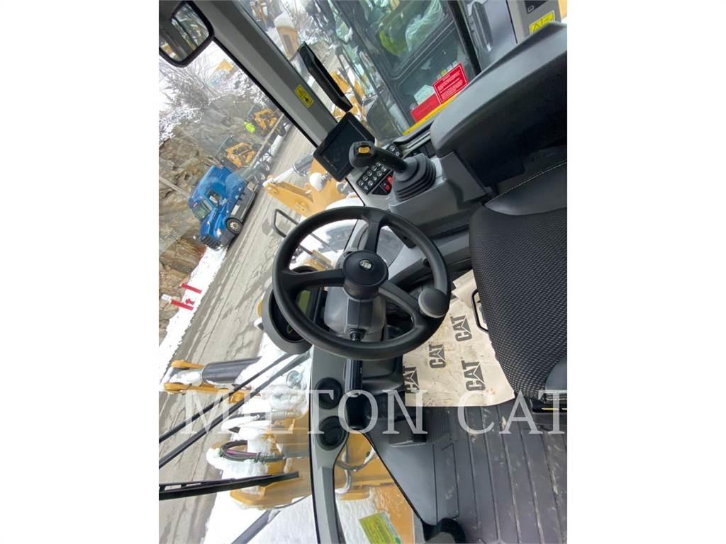 CAT 938M Utovarivači na točkove