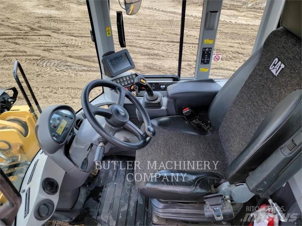 CAT 938M Utovarivači na točkove