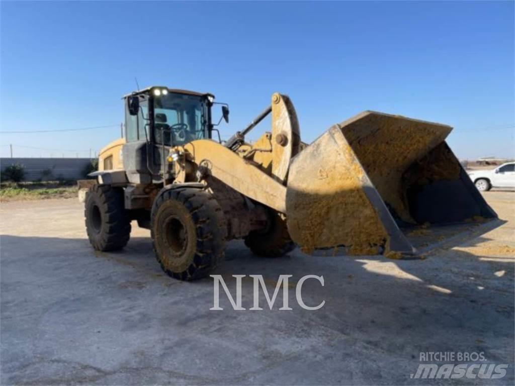 CAT 938M Utovarivači na točkove