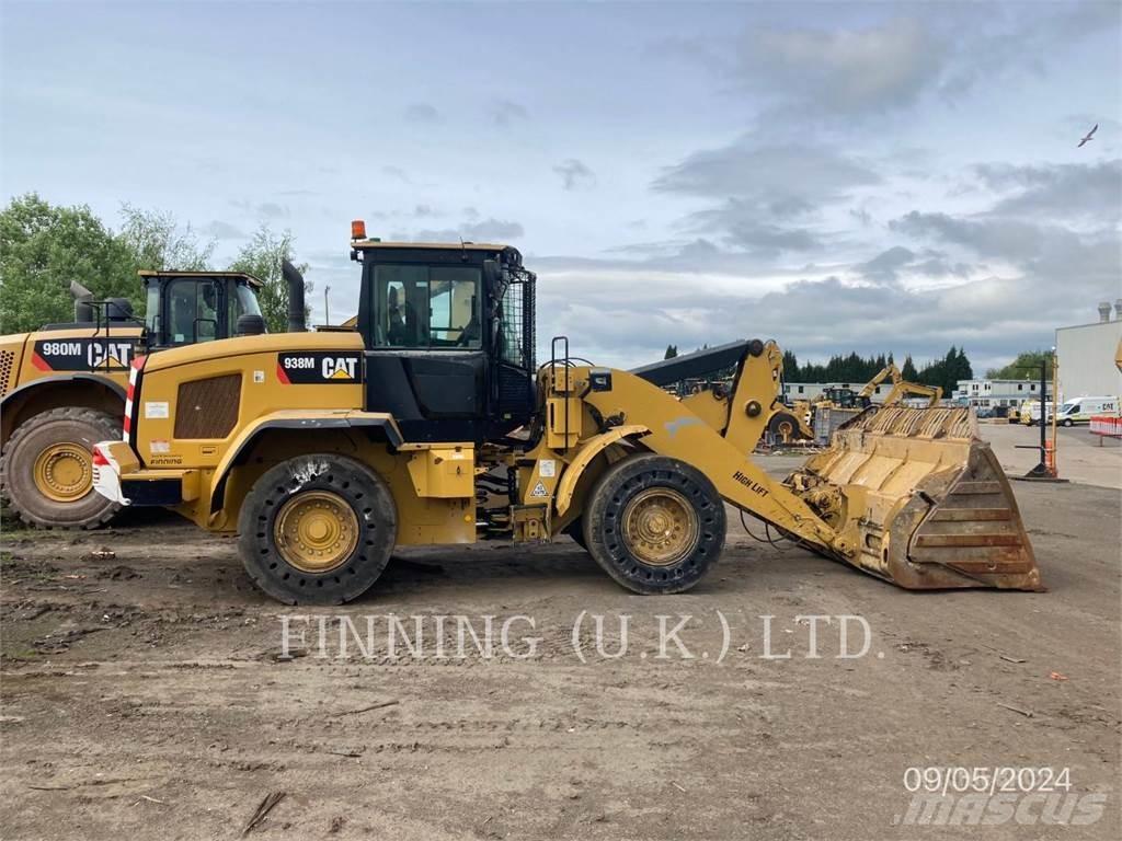 CAT 938M Utovarivači na točkove
