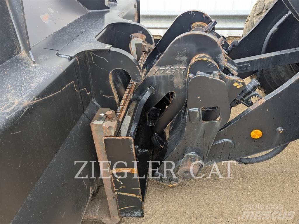 CAT 938M Utovarivači na točkove