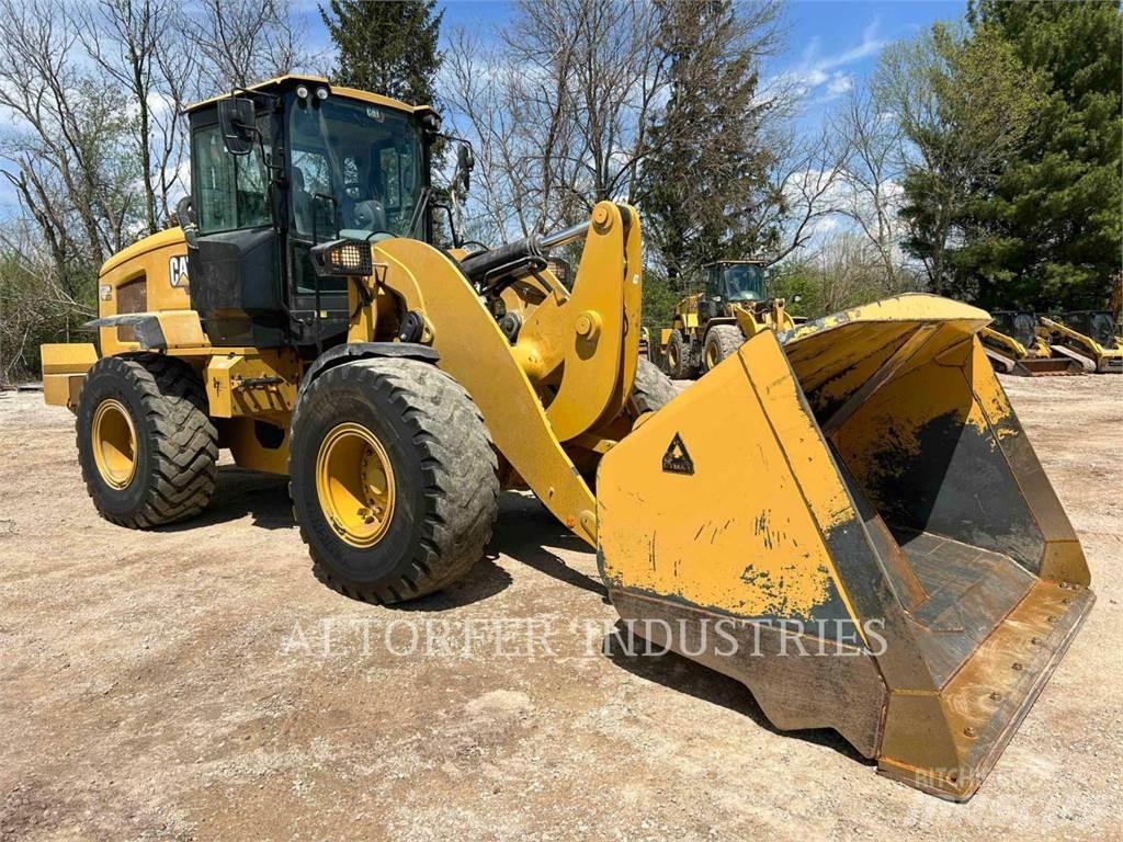CAT 938M Utovarivači na točkove