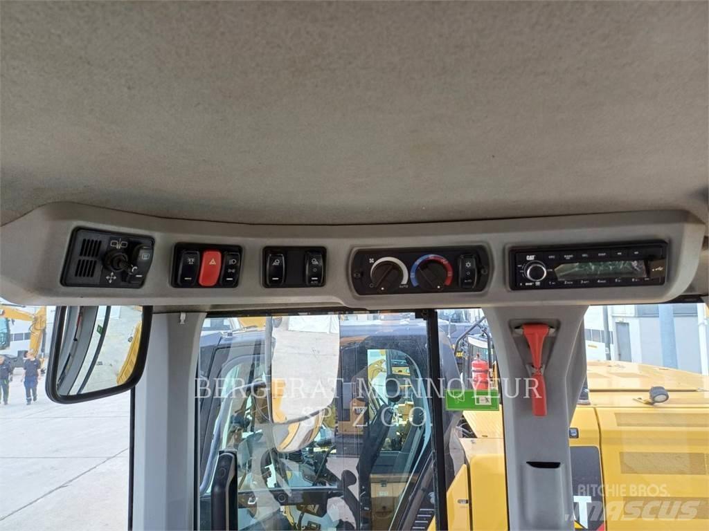CAT 938M Utovarivači na točkove