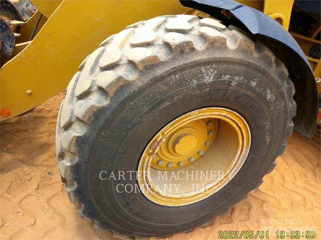 CAT 938M Utovarivači na točkove