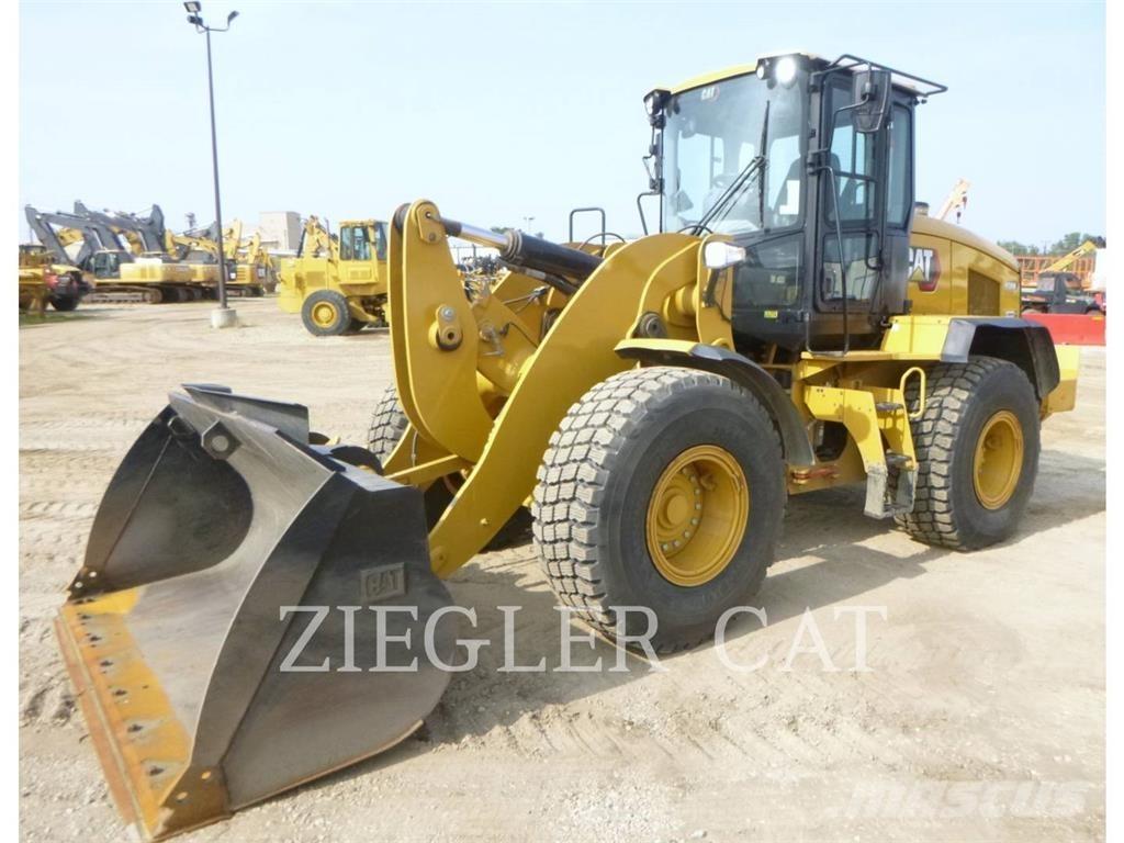 CAT 938M Utovarivači na točkove