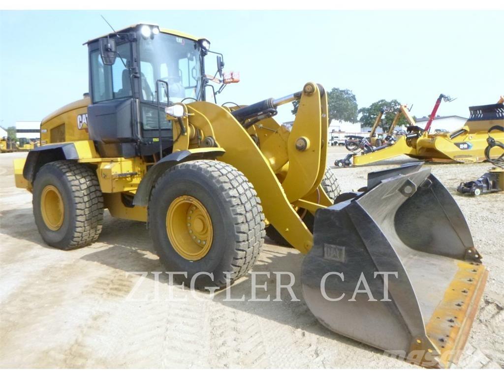 CAT 938M Utovarivači na točkove