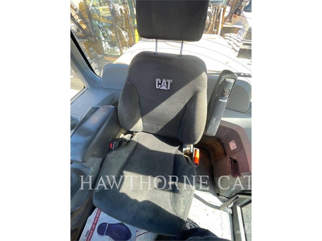 CAT 938M Utovarivači na točkove