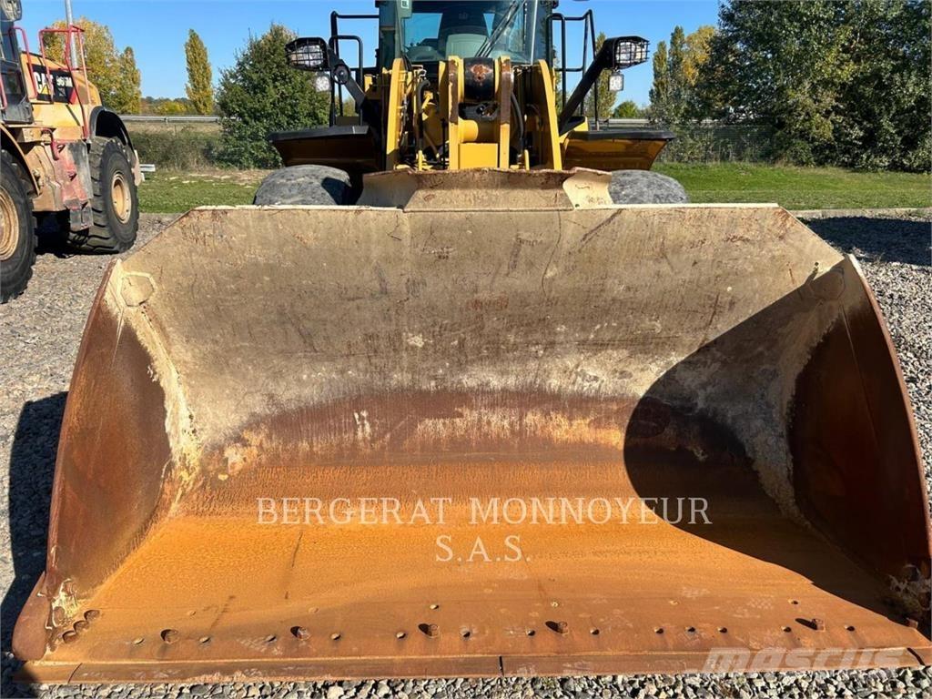 CAT 962M Utovarivači na točkove