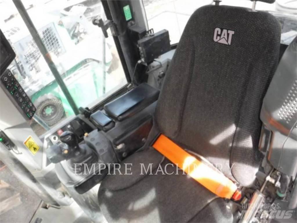CAT 966M Utovarivači na točkove