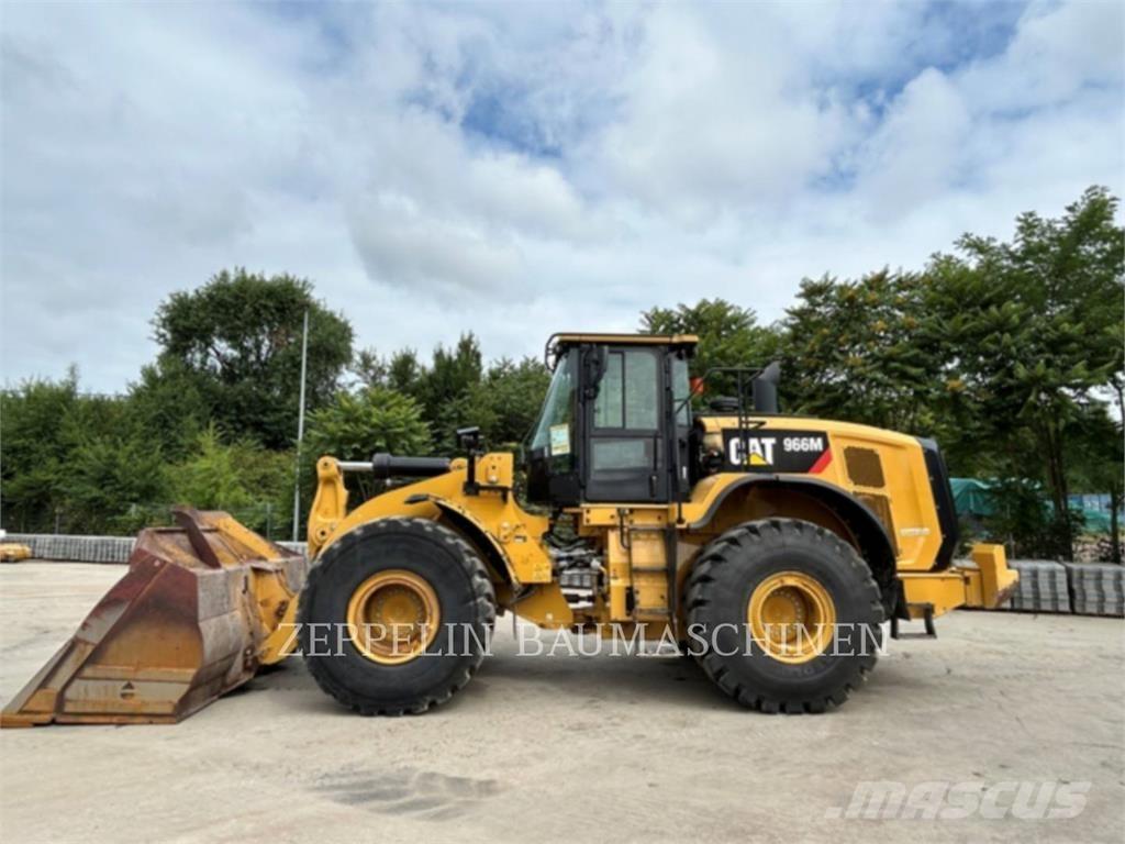 CAT 966M Utovarivači na točkove
