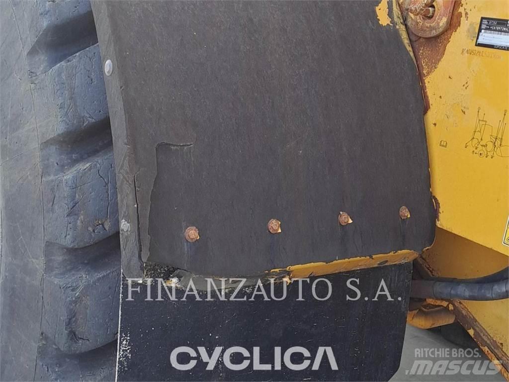 CAT 972M Utovarivači na točkove
