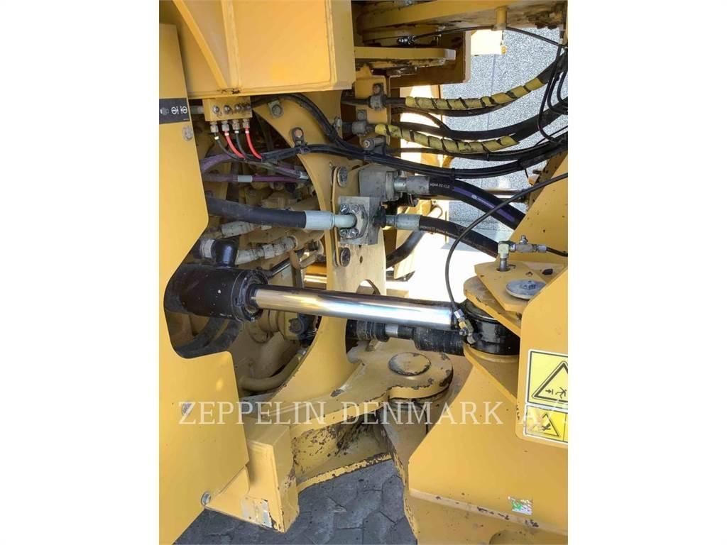 CAT 972M Utovarivači na točkove