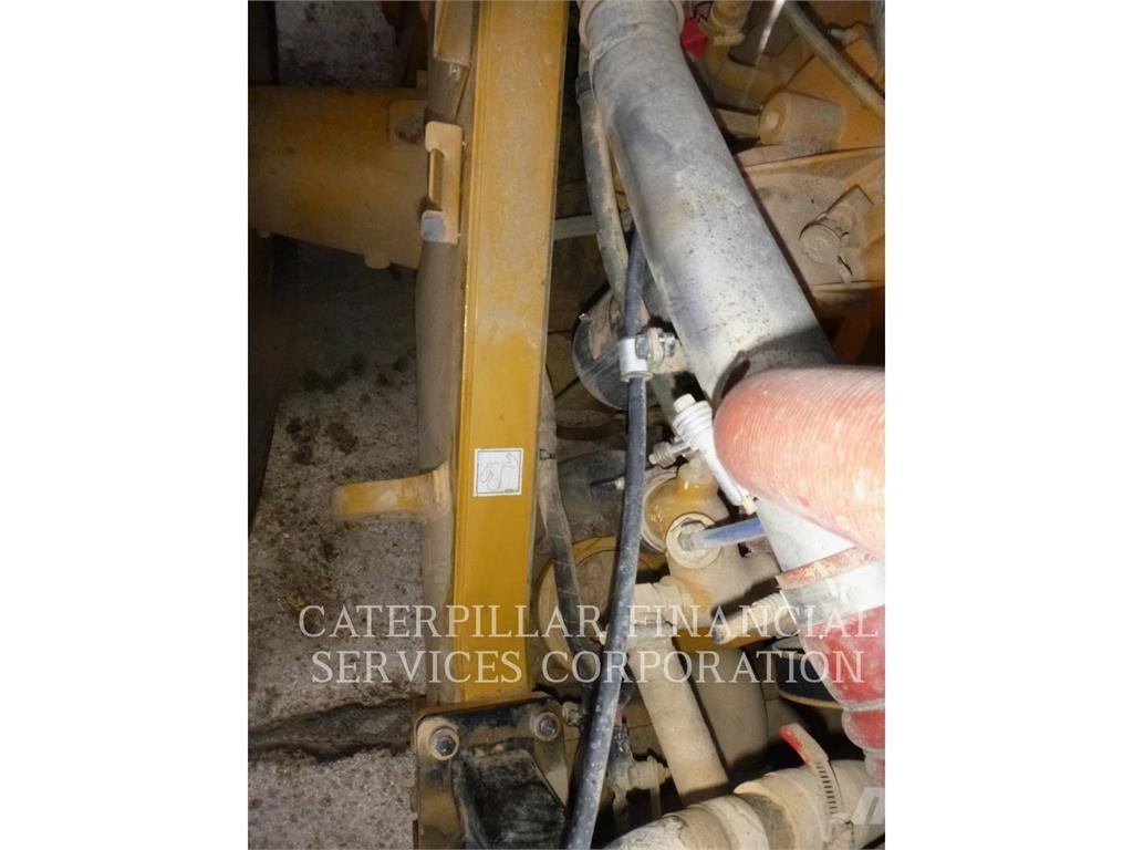 CAT 972M Utovarivači na točkove