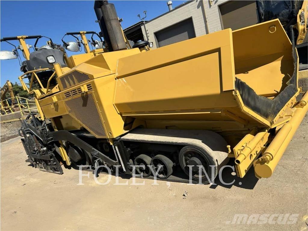 CAT AP-1055D Asfaltni finišeri