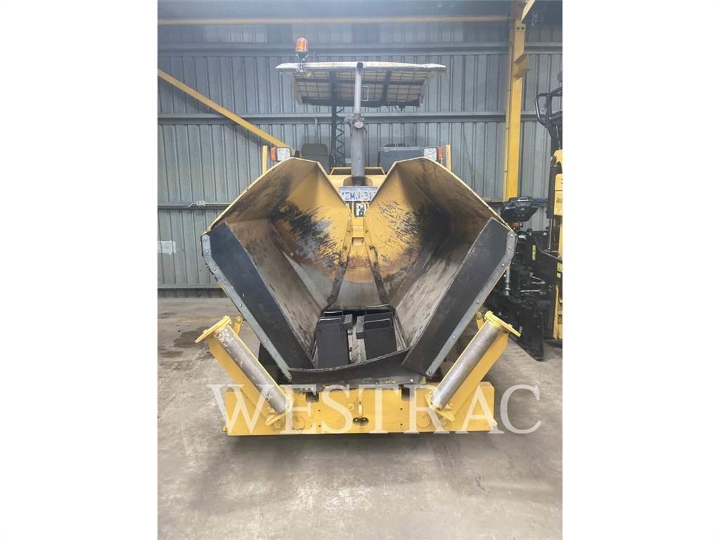 CAT AP-300 Asfaltni finišeri