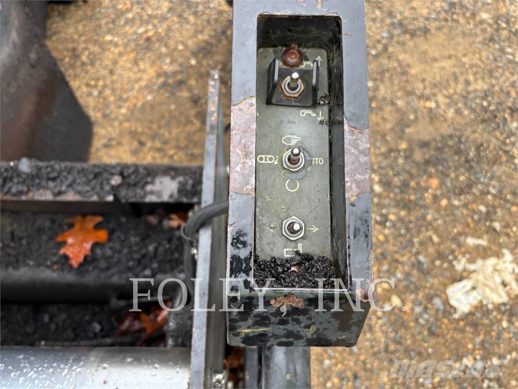 CAT AP-655D Asfaltni finišeri