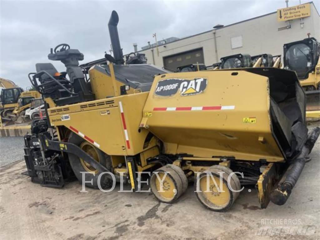 CAT AP1000F Asfaltni finišeri
