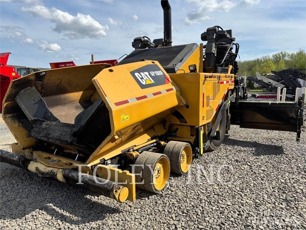 CAT AP1000F Asfaltni finišeri