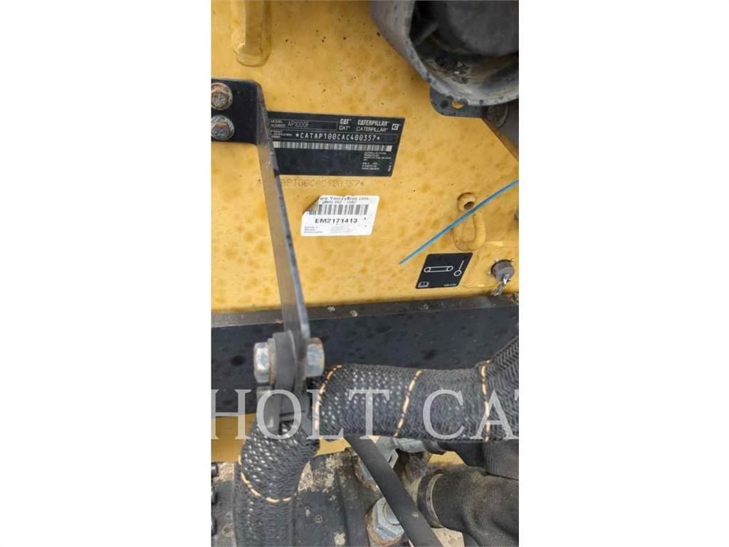 CAT AP1000F Valjci sa jednim bubnjem