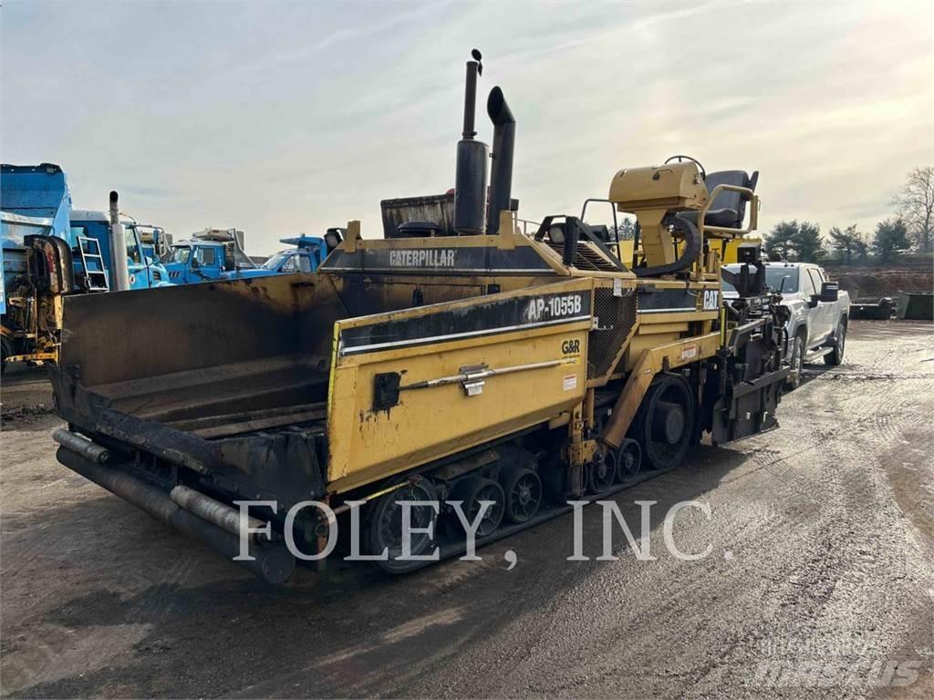 CAT AP1055B Asfaltni finišeri