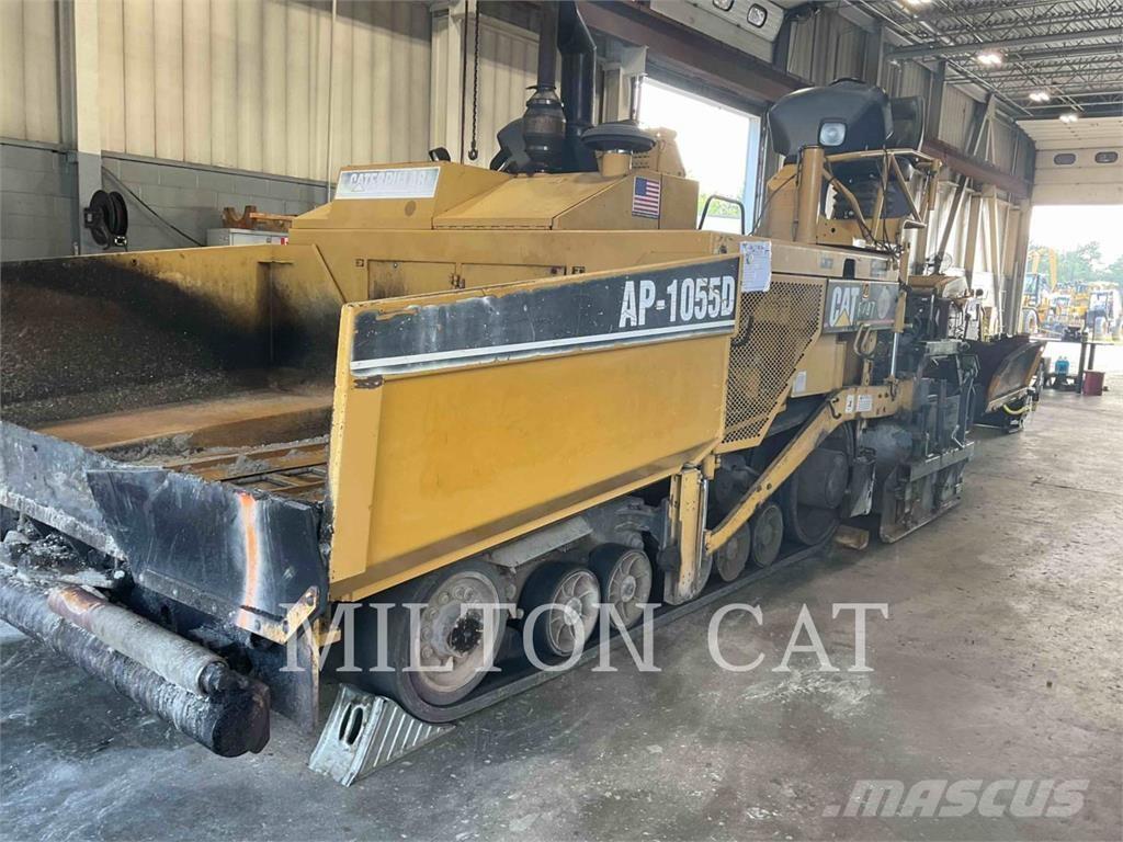 CAT AP1055D Asfaltni finišeri