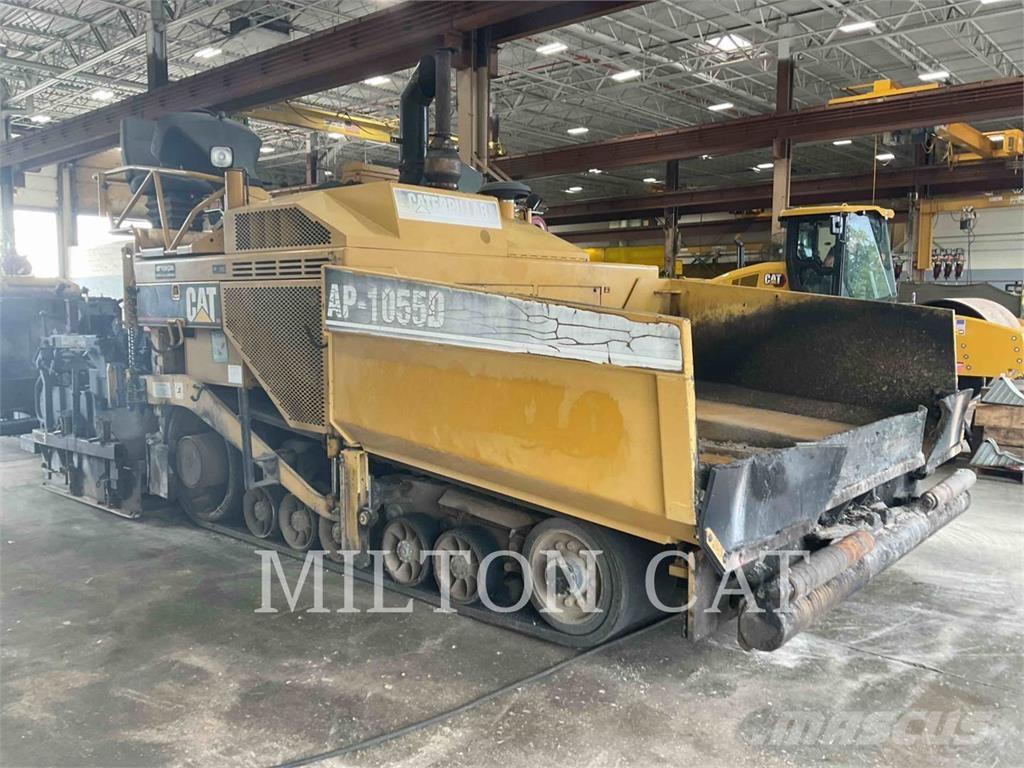 CAT AP1055D Asfaltni finišeri