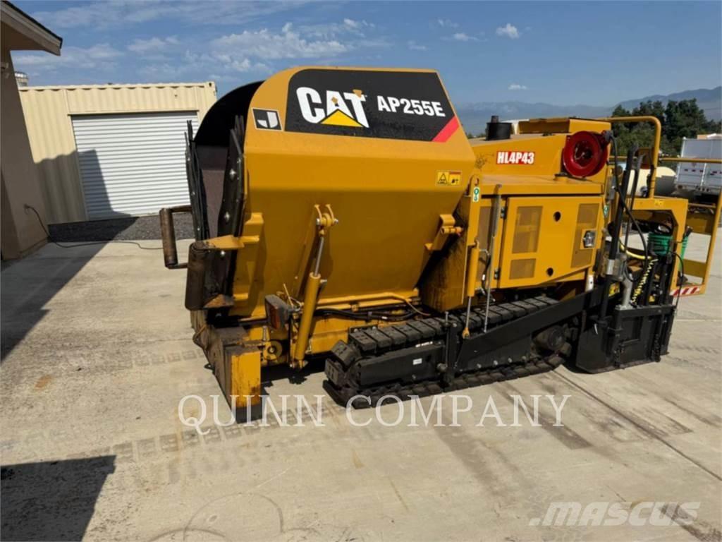 CAT AP255E Polovne bitumen prskalice