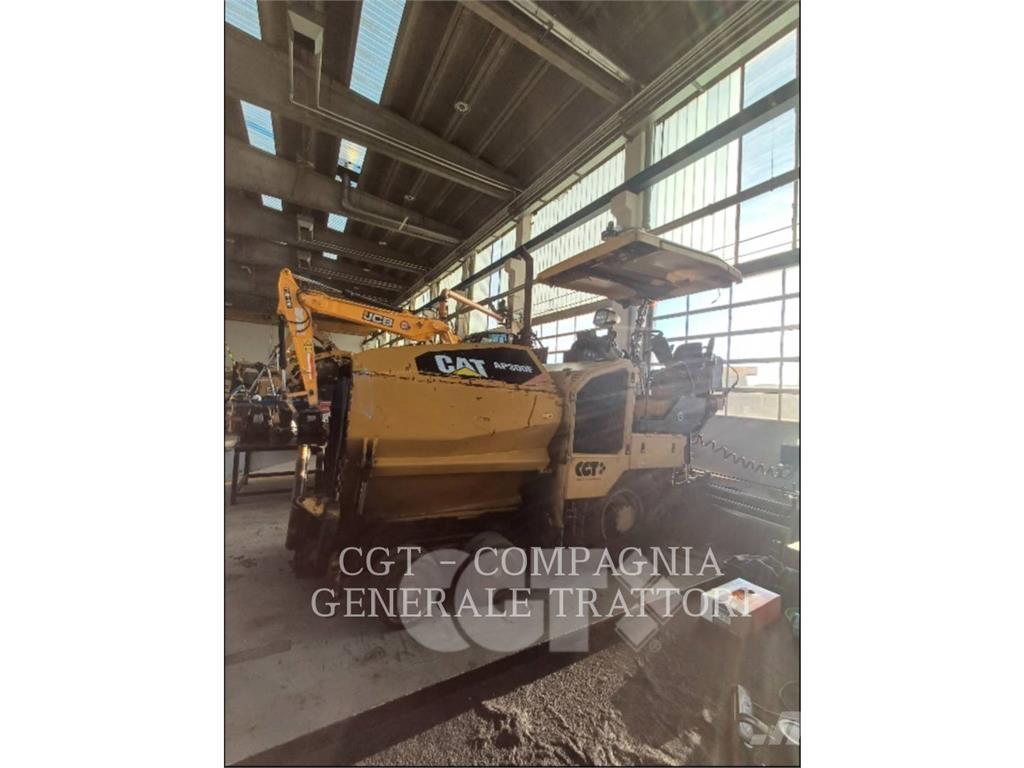 CAT AP300F Asfaltni finišeri