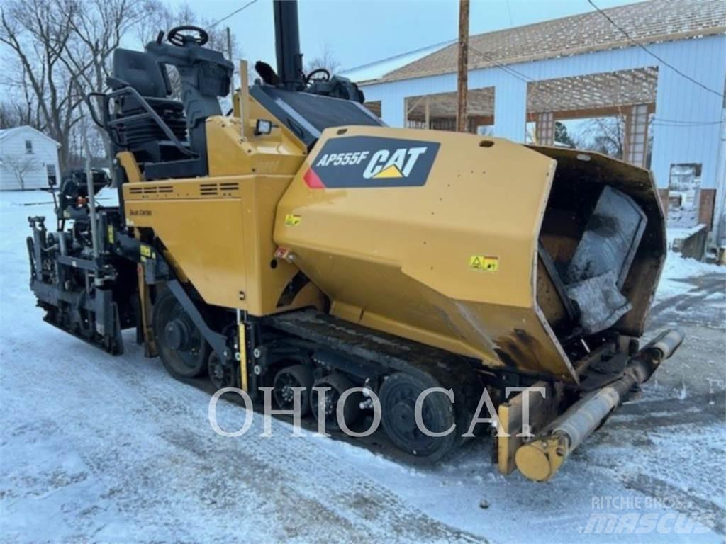 CAT AP555F Polovne bitumen prskalice