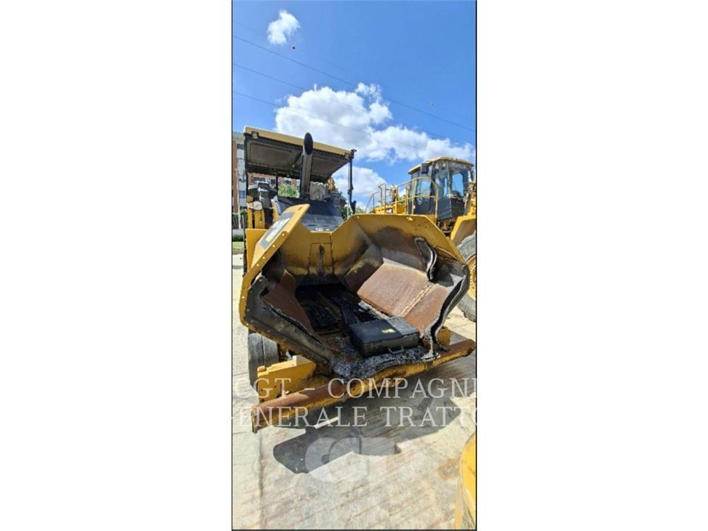 CAT AP600F Asfaltni finišeri
