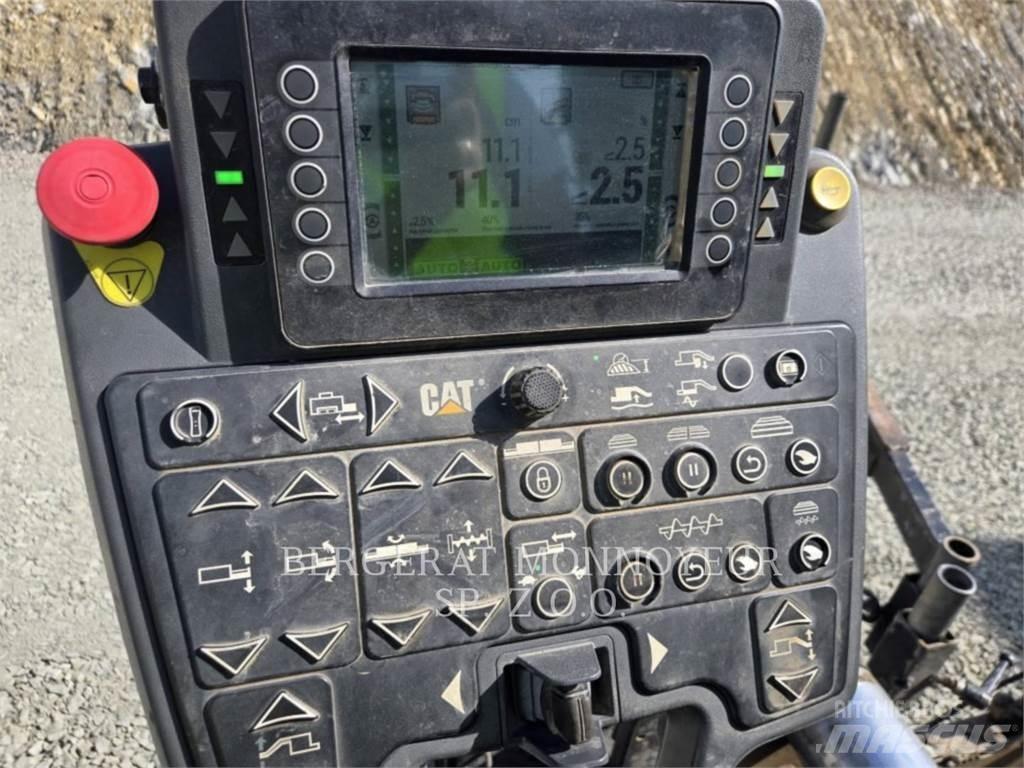 CAT AP655F Asfaltni finišeri