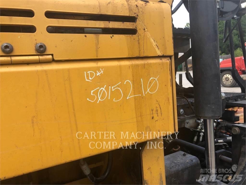 CAT AP655F Asfaltni finišeri