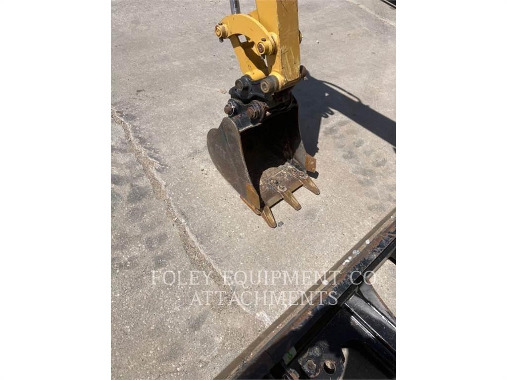 CAT BK302P18 Bageri guseničari