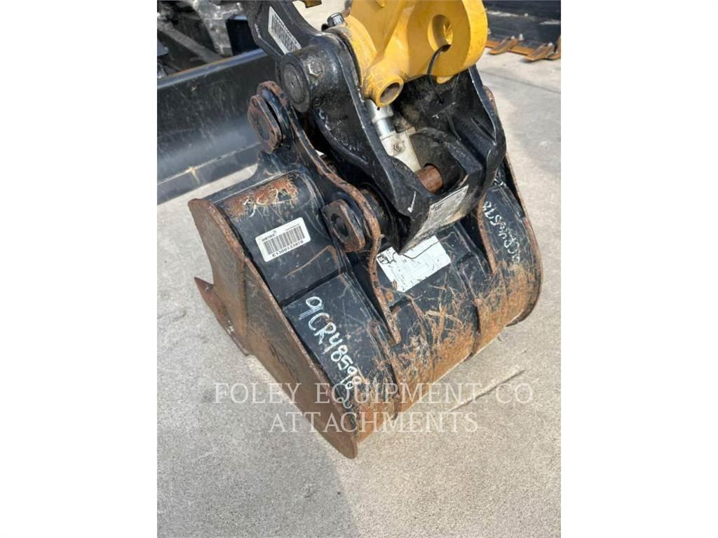 CAT BK302P20 Bageri guseničari