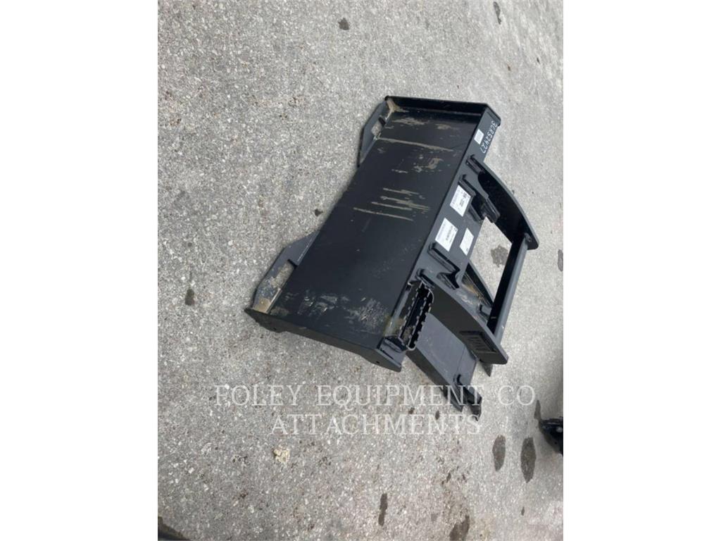 CAT BKSSLSLAB Skid steer mini utovarivači