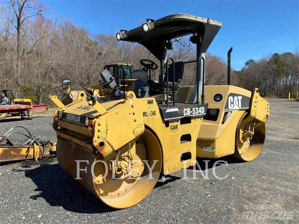 CAT CB-534D Valjci sa duplim bubnjem