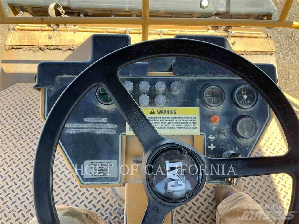 CAT CB-634C Valjci sa duplim bubnjem