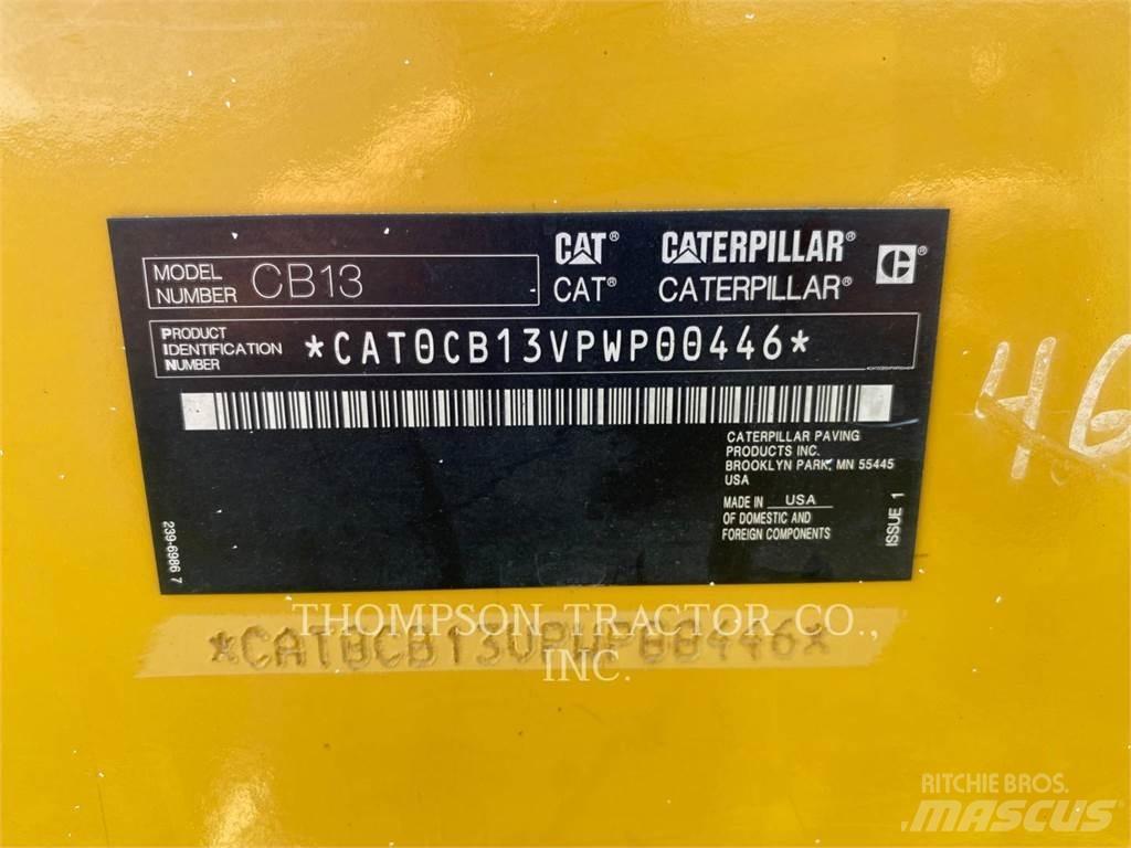 CAT CB13 Valjci sa duplim bubnjem