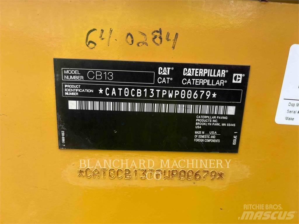 CAT CB13 Valjci sa duplim bubnjem