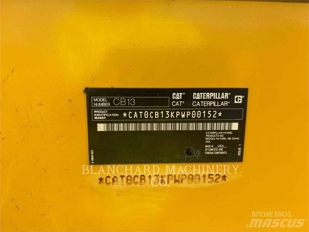 CAT CB13 Valjci sa duplim bubnjem