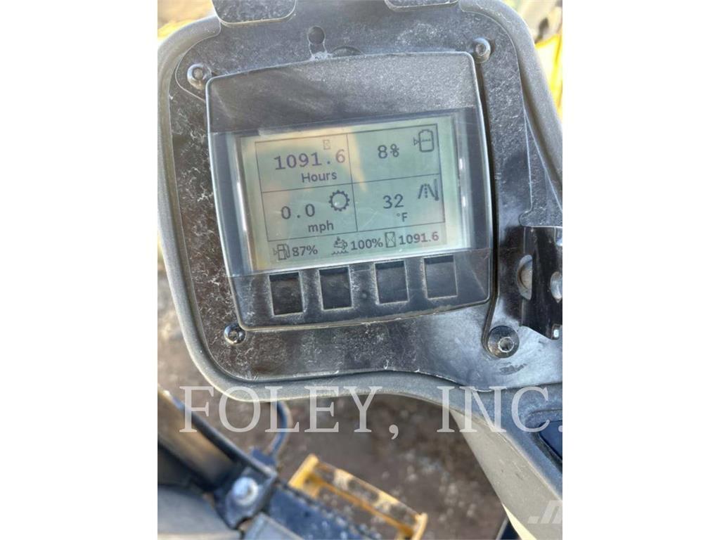 CAT CB13 Valjci sa duplim bubnjem