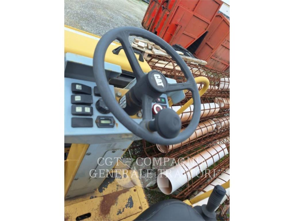 CAT CB14 Valjci sa duplim bubnjem