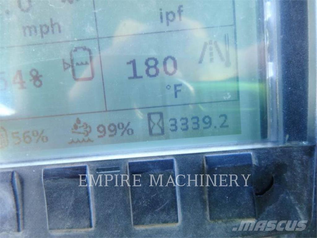 CAT CB15 Valjci sa duplim bubnjem