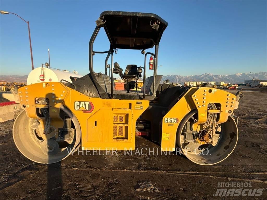 CAT CB15 CW VV Valjci sa duplim bubnjem