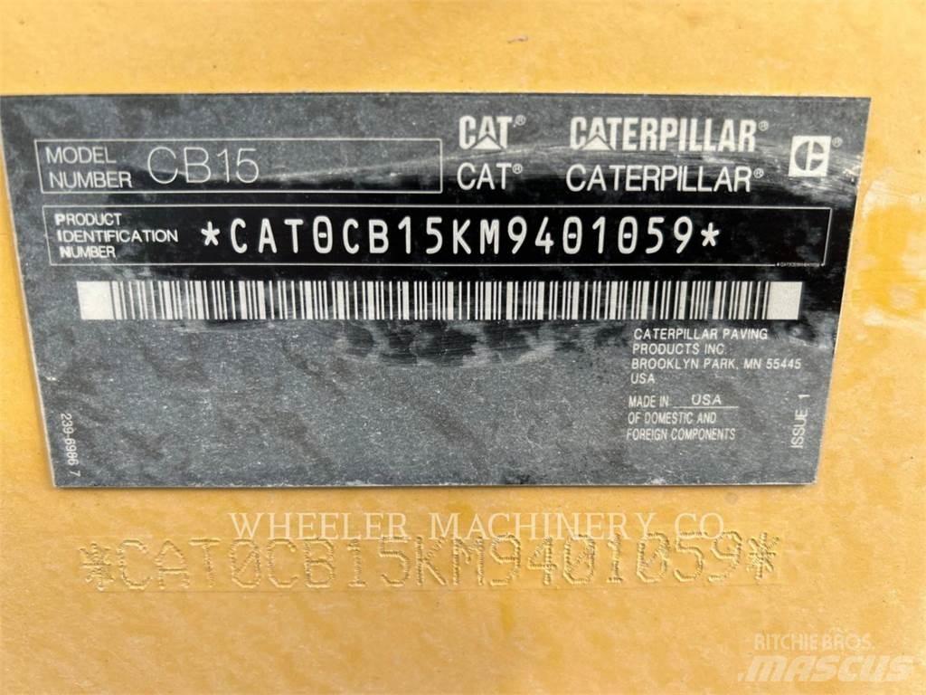CAT CB15 CW VV Valjci sa duplim bubnjem