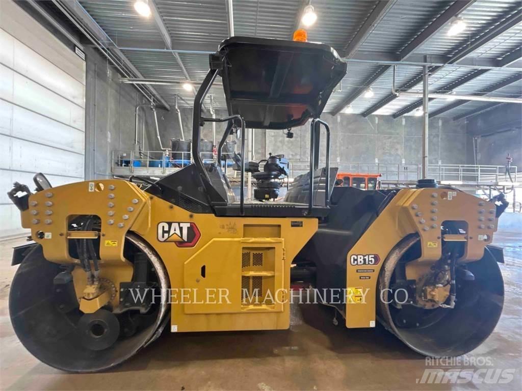 CAT CB15 CW VV Valjci sa duplim bubnjem