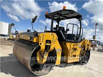 CAT CB15 CW VV Valjci sa duplim bubnjem